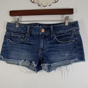 American Eagle Denim Shorts Distressed Size 6